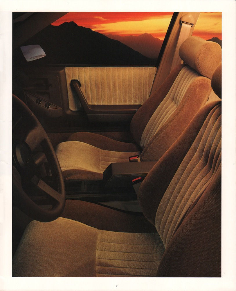 n_1986 Pontiac Fiero GT and 600 SE-09.jpg